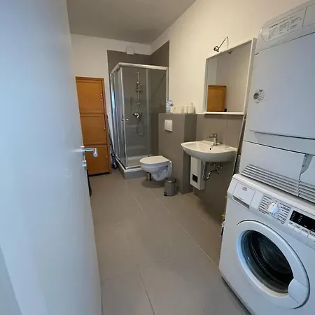 Haus Charlottenburg 3, Zentrumsnah Gelegen, Mit Blick Auf Festung, Mit Sauna Option