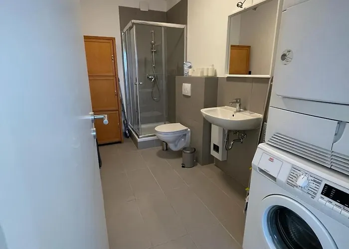 Haus Charlottenburg 3, Zentrumsnah Gelegen, Mit Blick Auf Festung, Mit Sauna Option